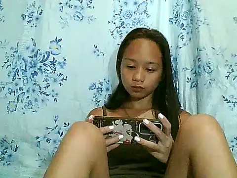 Asianpinay Skinny1818 online show from 8, 4, 2026