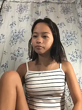 Asianpinay Skinny1818 online show from 23, 6, 2026