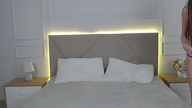 Snapshot of AlisiaStill_ chatting on 4, 3, 2026 AlisiaStill online show from 4, 3, 2026