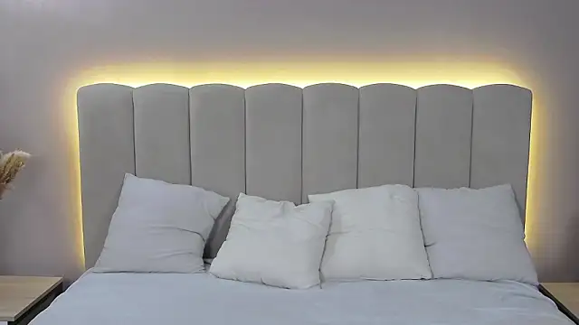 Snapshot of AlisiaStill_ chatting on 12, 3, 2026 AlisiaStill online show from 12, 3, 2026