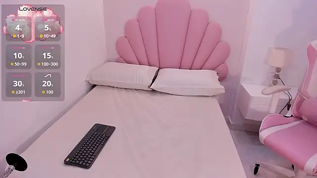 iris cuteface online show from 15, 2, 2026