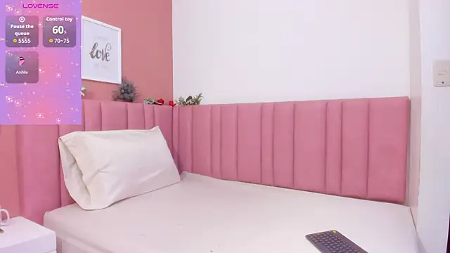 iris cuteface online show from 1, 7, 2026