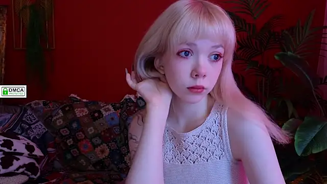 Snapshot of Rochelle_kitty chatting on 15, 3, 2026 Rochelle kitty online show from 15, 3, 2026