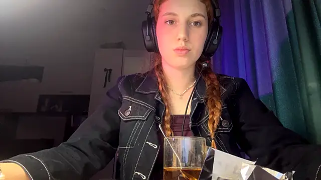 AliceCarrol online show from 10, 3, 2026