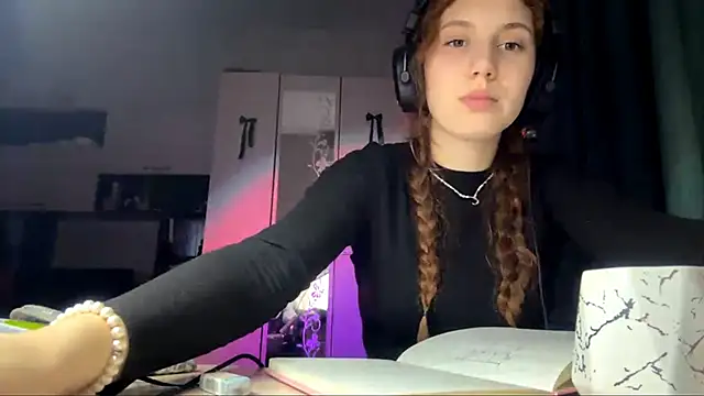 AliceCarrol online show from 21, 3, 2026