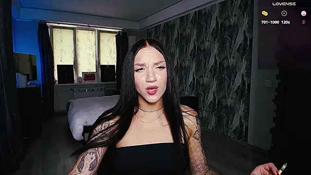Snapshot of comeherehoney chatting on 4, 7, 2026 comeherehoney online show from 4, 7, 2026