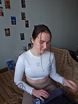 Snapshot of RedginBluebersky chatting on 11, 3, 2026 RedginBluebersky online show from 11, 3, 2026