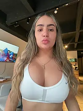 Miilana  online show from 6, 8, 2026