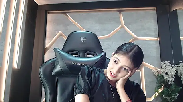 Snapshot of SinLickerr chatting on 4, 3, 2026 SinLickerr online show from 4, 3, 2026