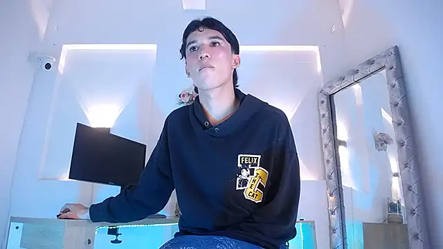 jullian ricci online show from 13, 6, 2026