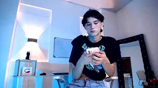 jullian ricci online show from 15, 7, 2026