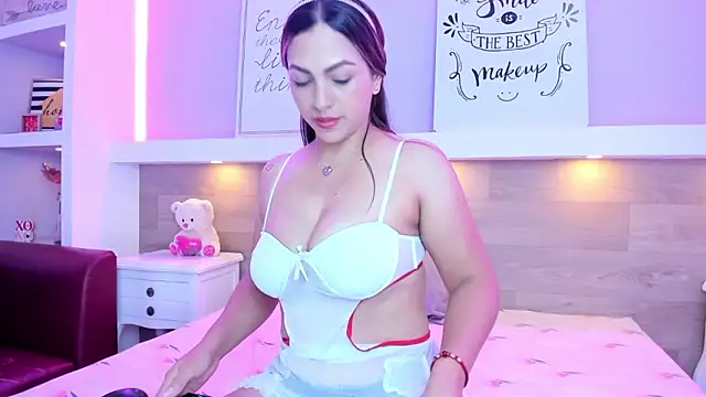 Snapshot of ZoeMoon-1 chatting on 3, 3, 2026 ZoeMoon-1 online show from 3, 3, 2026