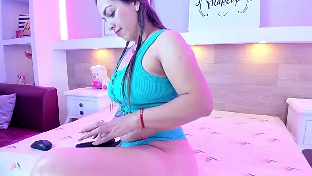 Snapshot of ZoeMoon-1 chatting on 4, 3, 2026 ZoeMoon-1 online show from 4, 3, 2026