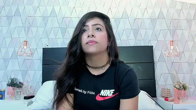 CloheBell online show from 6, 5, 2026