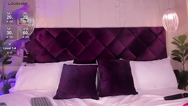 Snapshot of KittyLyne_ chatting on 13, 3, 2026 KittyLyne online show from 13, 3, 2026