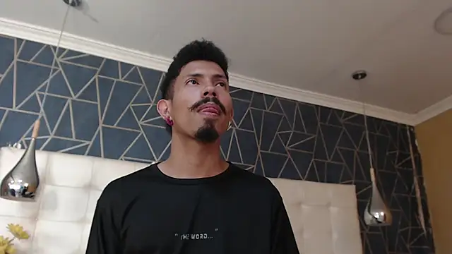 NoaahTylor online show from 11, 2, 2026