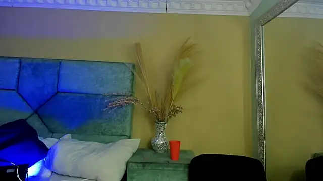 NoaahTylor online show from 20, 6, 2026