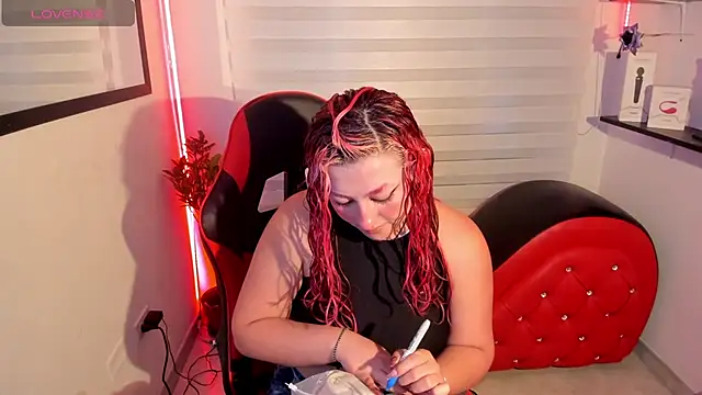 Emily Jonesh online show from 30, 4, 2026