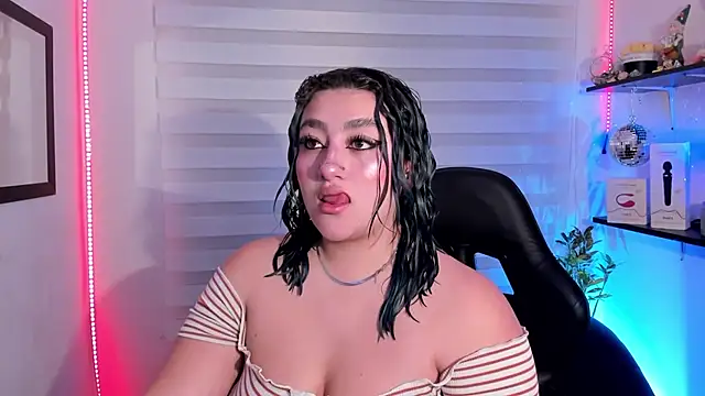 Emily Jonesh online show from 26, 7, 2026