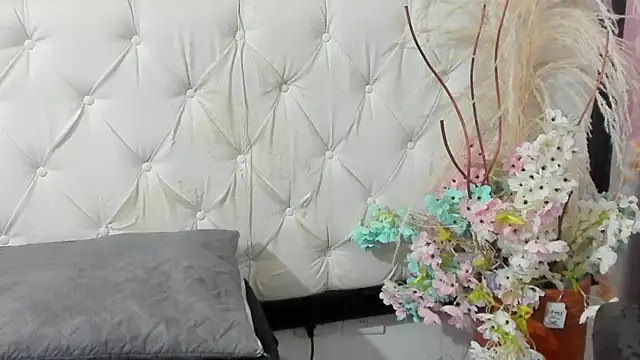 Snapshot of Siena_fox chatting on 30, 7, 2026 Siena fox online show from 30, 7, 2026