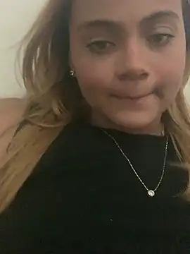 ayla0881 online show from 18, 3, 2026