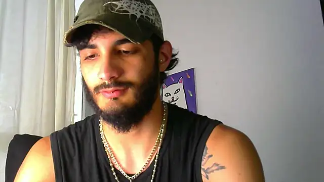 LovexJuxn8 online show from 17, 2, 2026