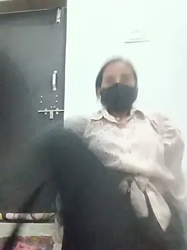 Desi Couple P online show from 14, 7, 2026