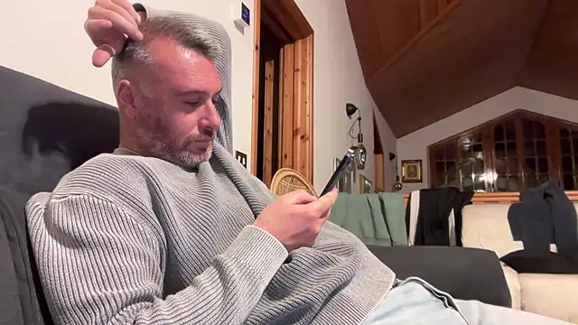 Snapshot of marcovik1 chatting on 15, 3, 2026 marcovik1 online show from 15, 3, 2026