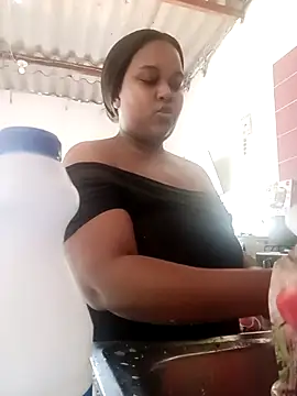 PerlaCurvasgrandes online show from 19, 2, 2026