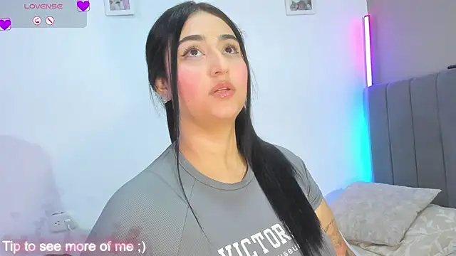 Curvy sweet online show from 15, 3, 2026