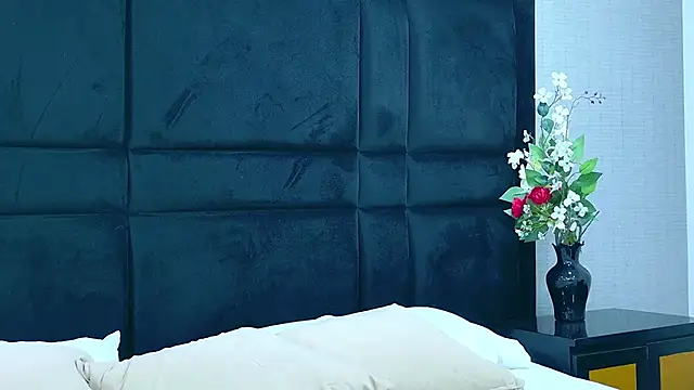 Snapshot of HollyOlson chatting on 16, 3, 2026 HollyOlson online show from 16, 3, 2026