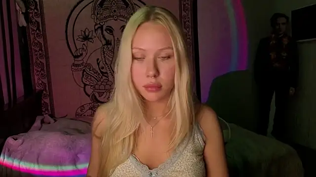 Snapshot of pureeangel chatting on 2, 4, 2026 pureeangel online show from 2, 4, 2026