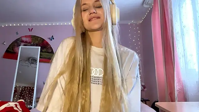 Snapshot of MelissaZaria chatting on 15, 2, 2026 MelissaZaria online show from 15, 2, 2026