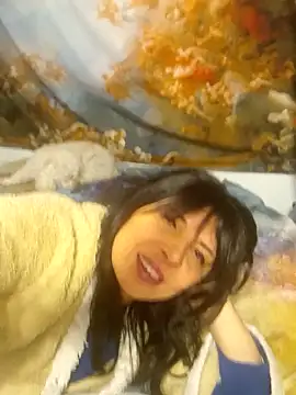 Snapshot of MadamBell chatting on 5, 3, 2026 MadamBell online show from 5, 3, 2026