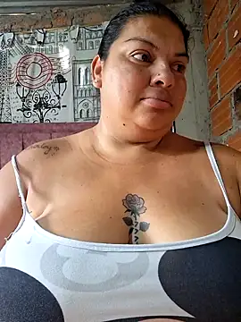 Snapshot of Juli_Powl chatting on 3, 3, 2026 Juli Powl online show from 3, 3, 2026