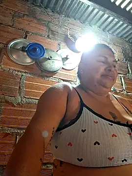 Snapshot of Juli_Powl chatting on 5, 3, 2026 Juli Powl online show from 5, 3, 2026