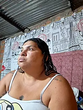 Snapshot of Juli_Powl chatting on 6, 3, 2026 Juli Powl online show from 6, 3, 2026