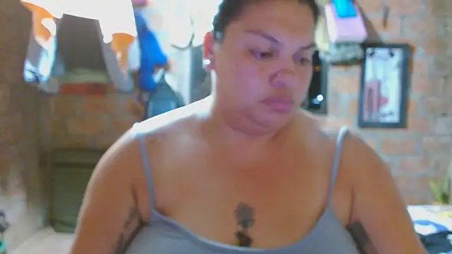 Snapshot of Juli_Powl chatting on 8, 3, 2026 Juli Powl online show from 8, 3, 2026