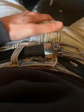 lechouilleur44 online show from 6, 4, 2026