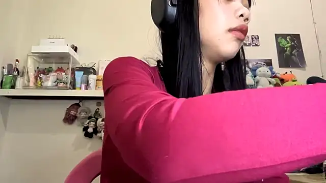 GloryKulikowski online show from 27, 2, 2026