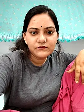 Anushka Singh0 online show from 12, 7, 2026