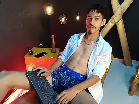 Snapshot of skinny_jean_ chatting on 7, 6, 2026 skinny jean online show from 7, 6, 2026
