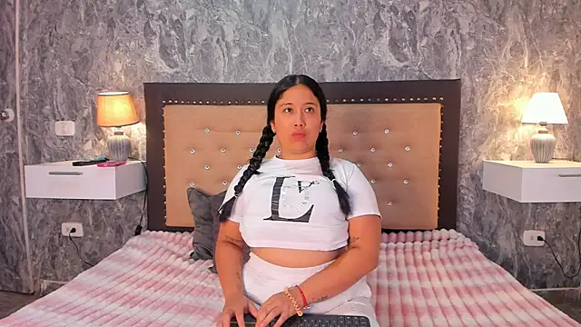 Snapshot of Daphne_sweett chatting on 1, 3, 2026 Daphne sweett online show from 1, 3, 2026