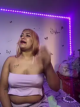 Alicefetishxxx online show from 3, 3, 2026