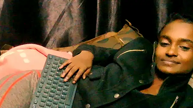 Snapshot of SassyXindian chatting on 10, 7, 2026 SassyXindian online show from 10, 7, 2026