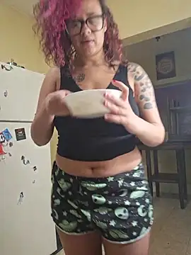 Snapshot of VelvetVixen_735 chatting on 4, 3, 2026 VelvetVixen 735 online show from 4, 3, 2026