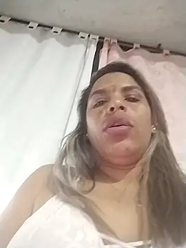 Snapshot of Regina_23 chatting on 19, 3, 2026 Regina 23 online show from 19, 3, 2026