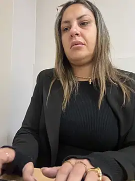 leona-david online show from 23, 7, 2026