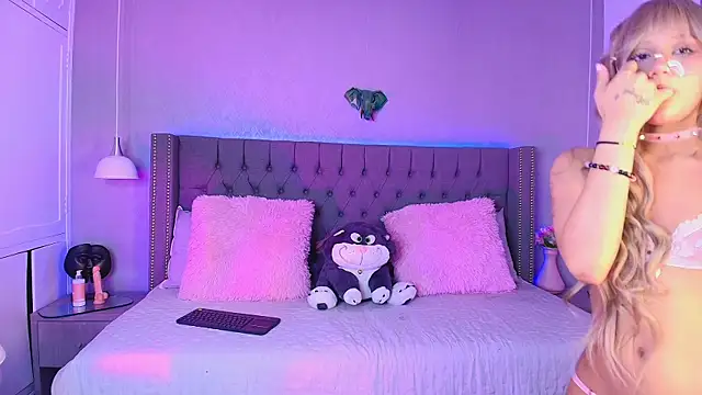 angelina honey  online show from 1, 5, 2026
