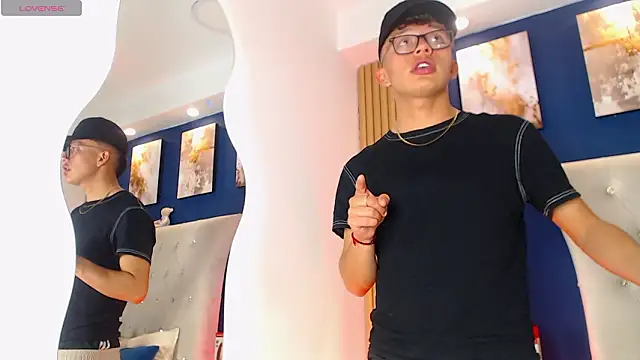 Snapshot of Dark_Nico chatting on 13, 3, 2026 Dark Nico online show from 13, 3, 2026